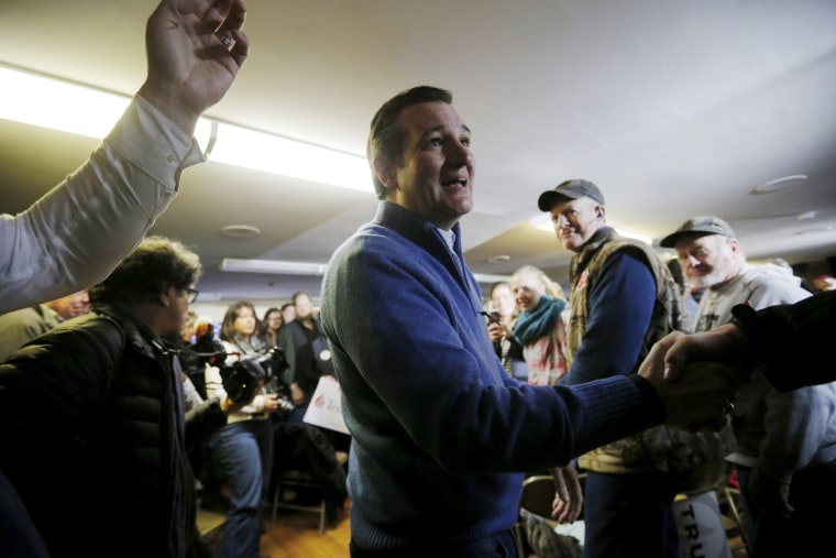 Image: U.S. Republican presidential candidate and U.S. Senator Ted Cruz greets audience members as he arrives for a campaign town hall meeting in Washington