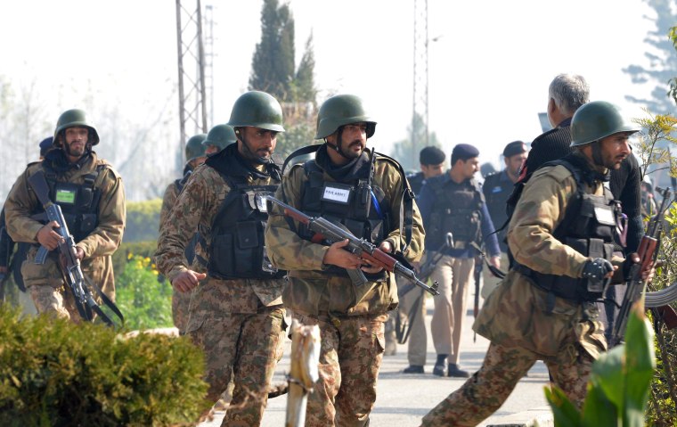 Image: Pakistani army soldiers take part in search operations at the Bacha Khan University