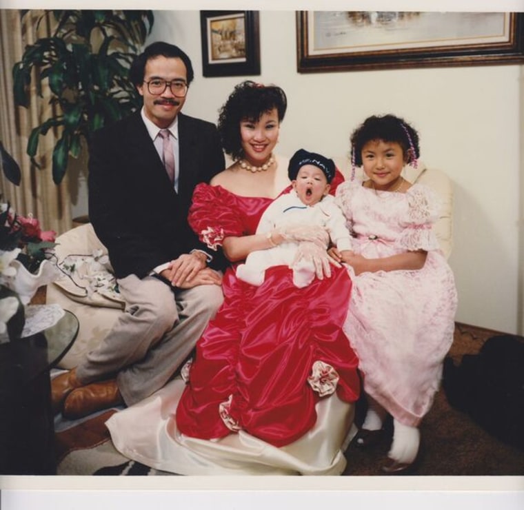 Jeannie Mai with her parents and one of her siblings.