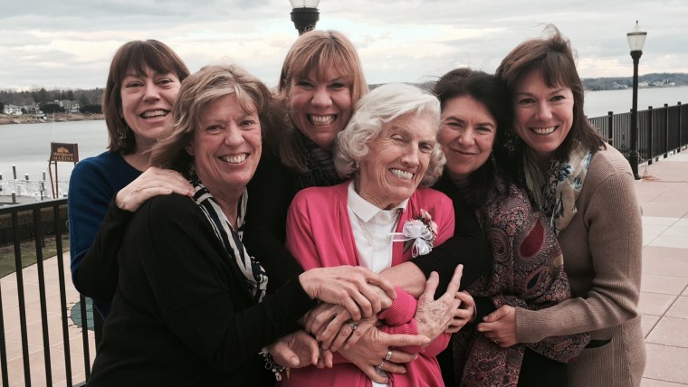 Vivian Volk with her five daughters. (From left: Nancy, Lauren, Sandy, Kristen and Janice.)