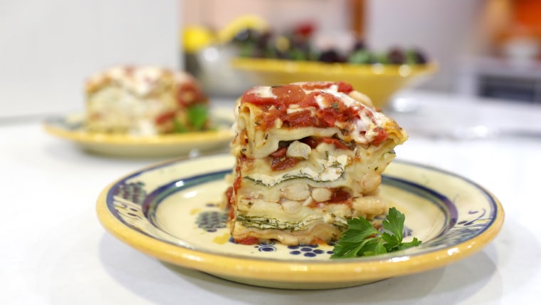 Wendy Bazilian makes her Luscious Lazy Slow-Cooker Lasagna