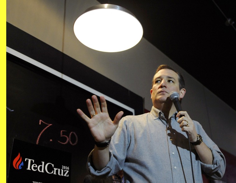 Image: U.S. Republican presidential candidate Cruz speaks at a campaign stop in Rock Rapids, Iowa
