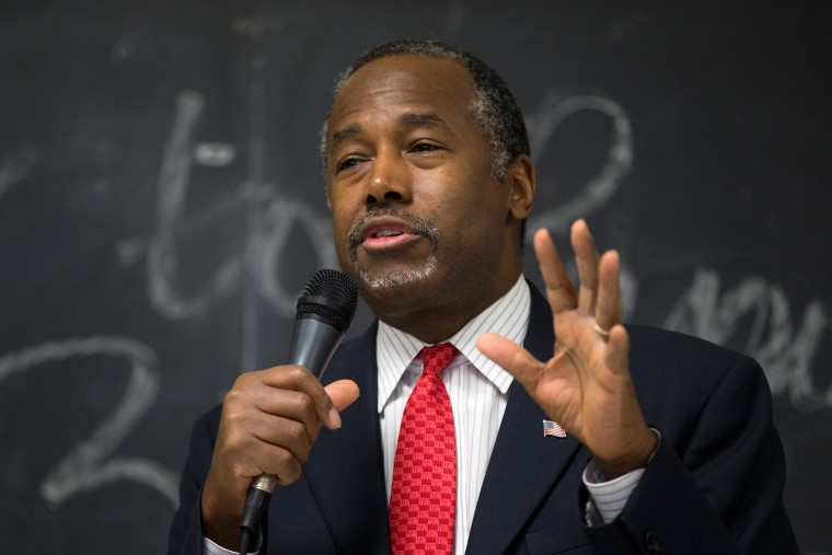 Image:Republican presidential candidate Dr. Ben Carson speaks at a town hall