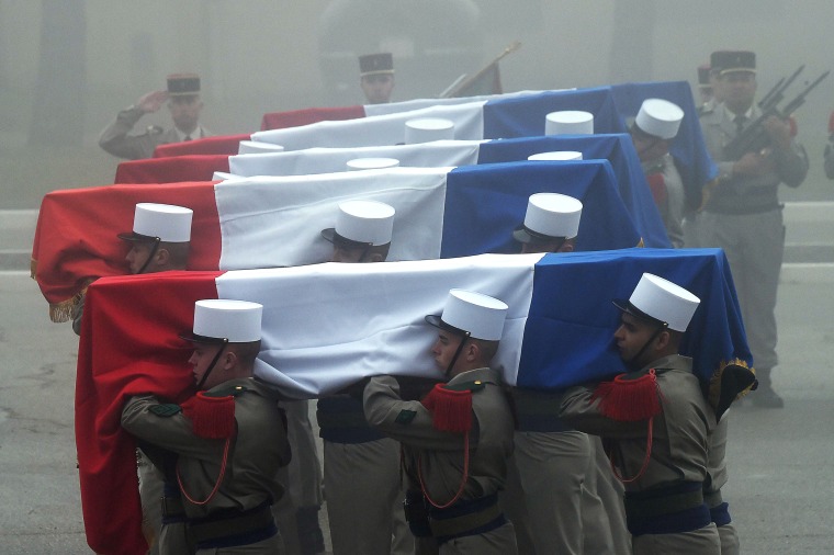 Image: TOPSHOT-FRANCE-MILITARY-AVALANCHE-ACCIDENT
