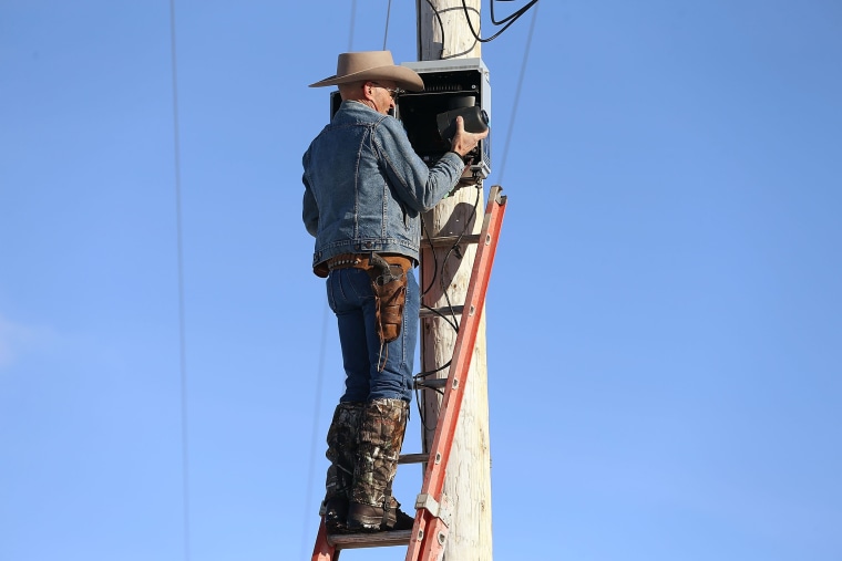 Image: Anti-Government Protestors Occupy National Wildlife Refuge In Oregon