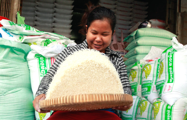 Image: Cambodia plans exporting one million tons of milled rice per year