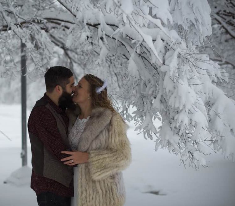 Winter Storm Jonas Can T Stop Nashville Couple From Wedding Day