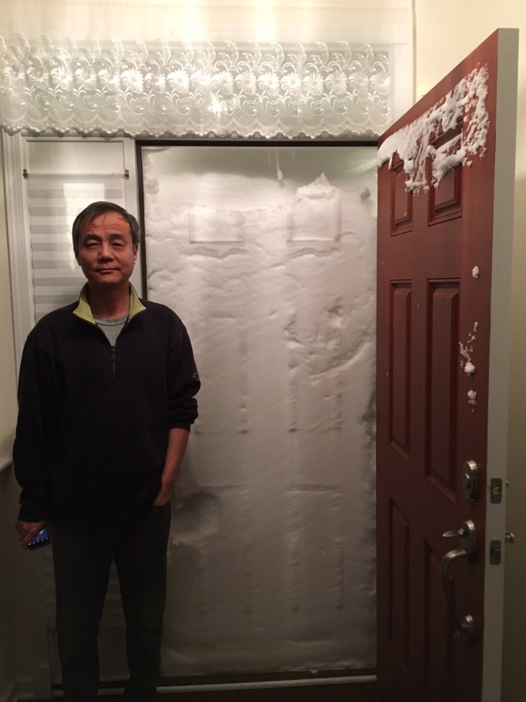 New Jersey couple's home gets snowed in after blizzard