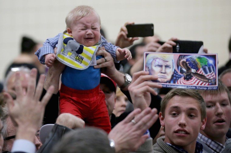 Image: Donald Trump Campaigns In Western Iowa Day Before State's Caucus