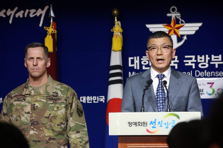 Image: South Korea and USA to begin THAAD deployment talks