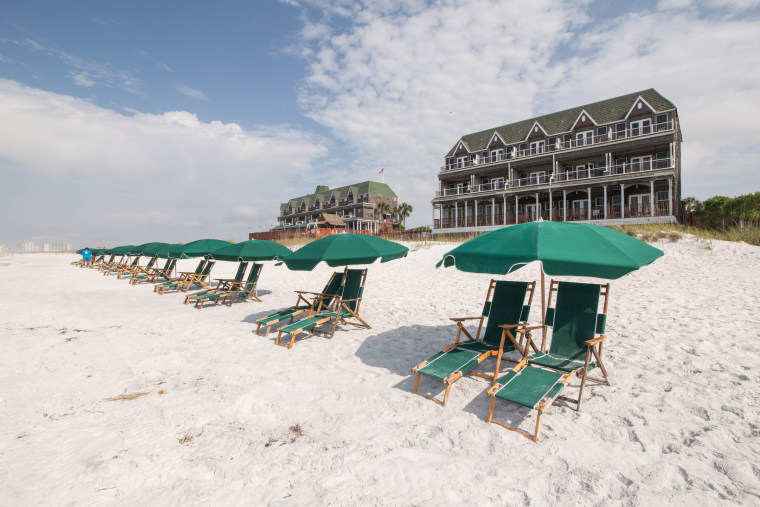 Henderson Park Inn in Destin, Florida