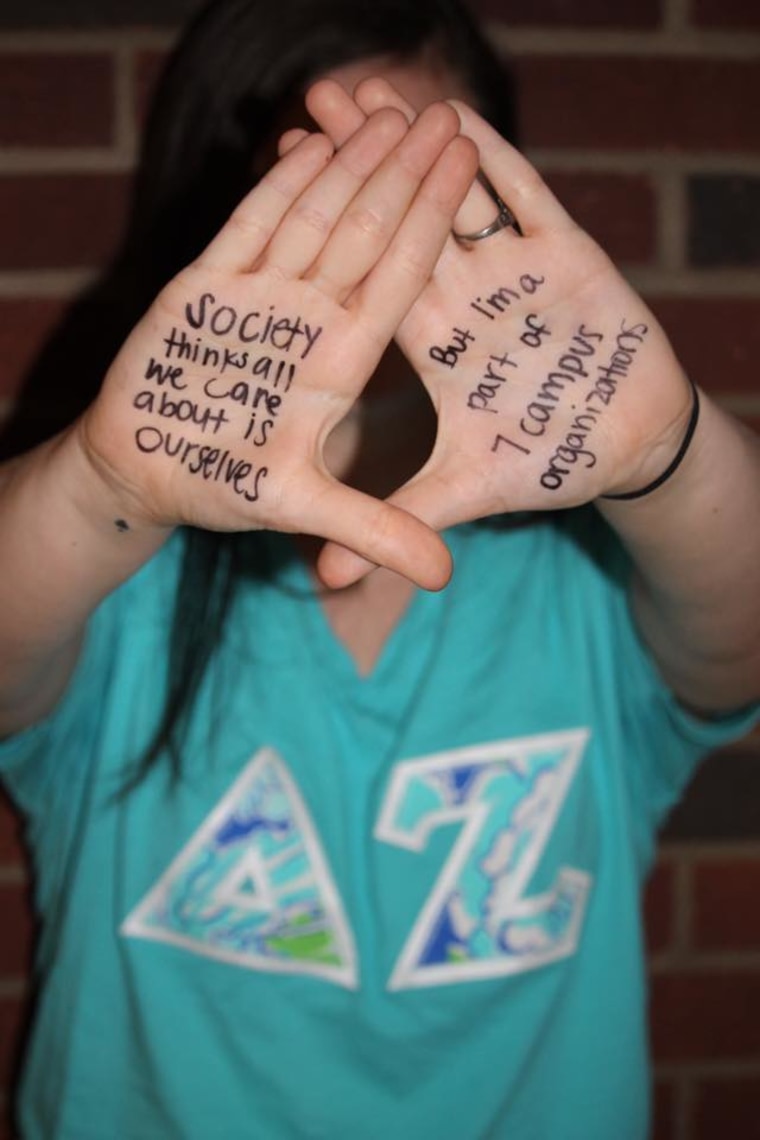 University of Louisville's Delta Zeta sorority uses photos to