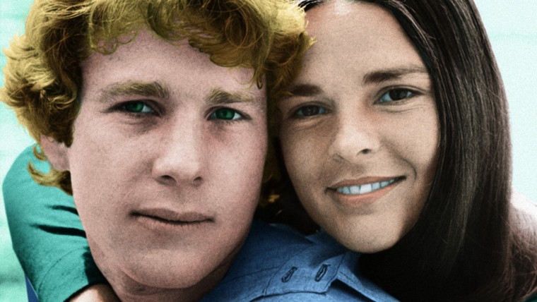 LOVE STORY, from left: Ryan O'Neal, Ali MacGraw, 1970