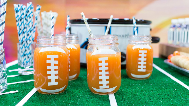Maureen Petrosky demonstrates food and decor ideas for a Super Bowl party that's sure to score high with guests