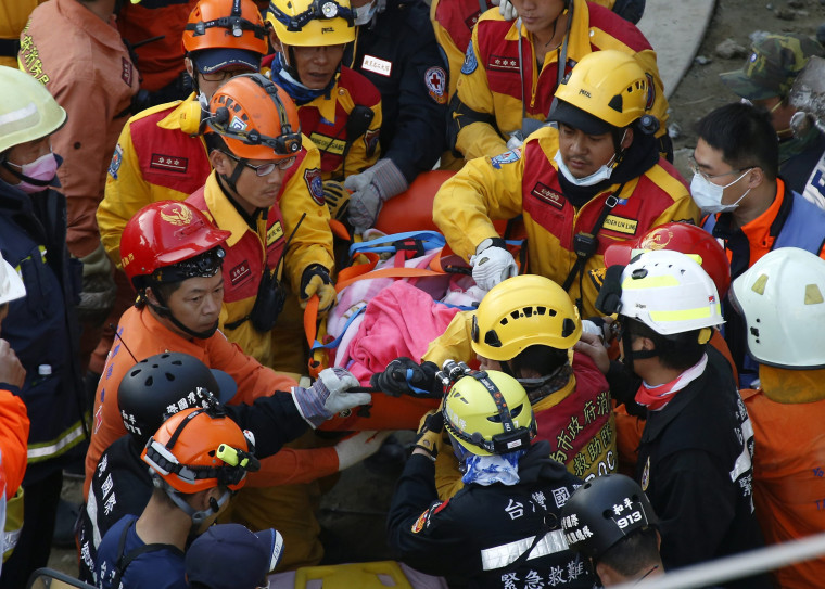 Image: Over 100 still missing as death toll reaches 37 in Taiwan earthquake