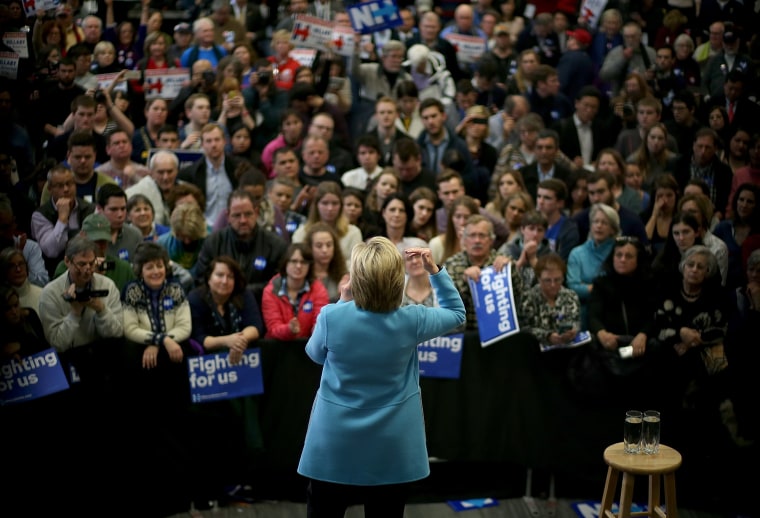 Image: Hillary Clinton Campaigns In New Hampshire Ahead Of Primary