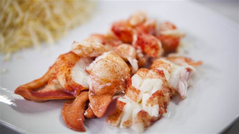 How to cook lobster tail