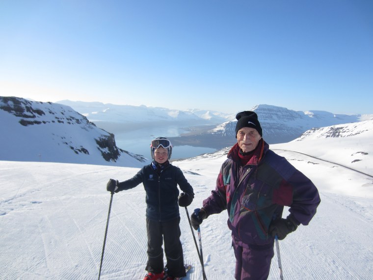 Stefan Thorliefsson, 99, still hits the slopes with his grandkids.