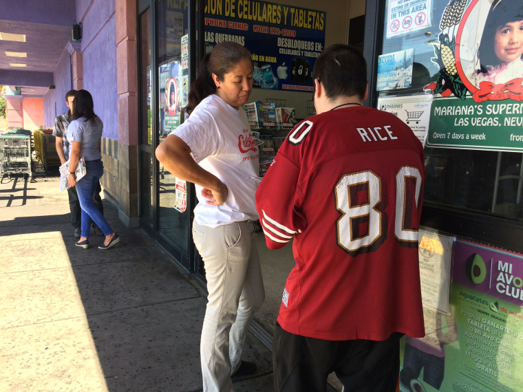 Image: Hillary Clinton team courts Latino voters