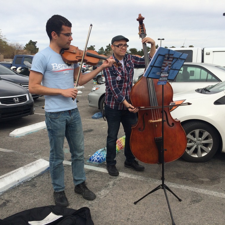 Image: Music players in Nevada Caucus for Bernie