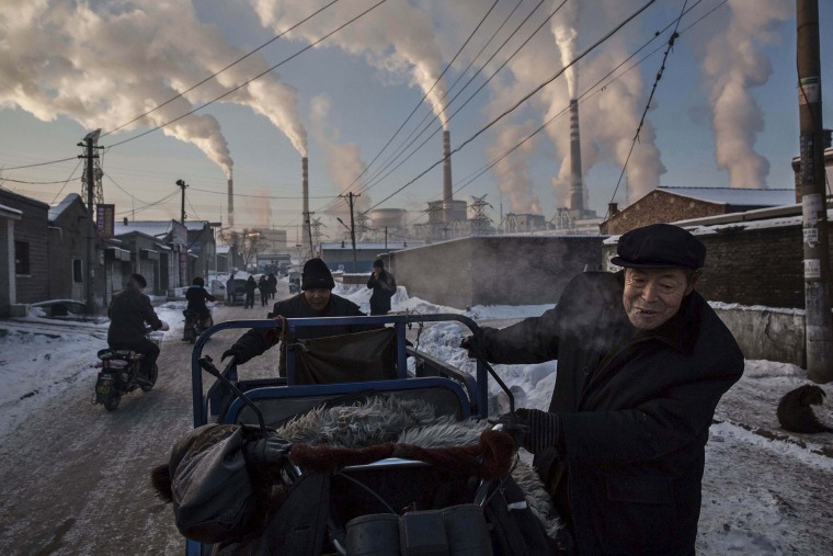 Image: Daily Life, 1st prize singles - Kevin Frayer - China's Coal Addiction