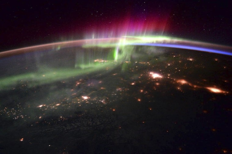 Image: Year in Space 05-Aurora