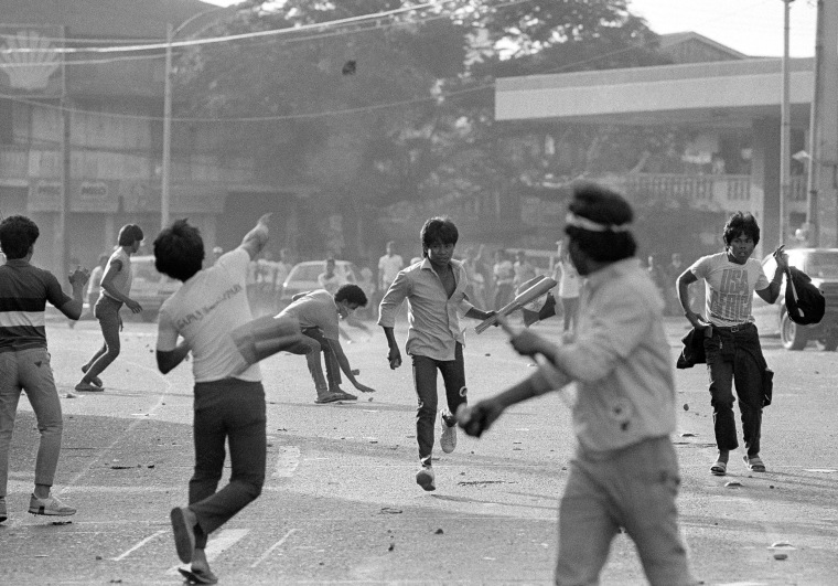 Image: People Power Revolution 1986