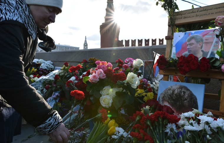 Thousands March In Moscow To Honor Slain Kremlin Critic Nemtsov