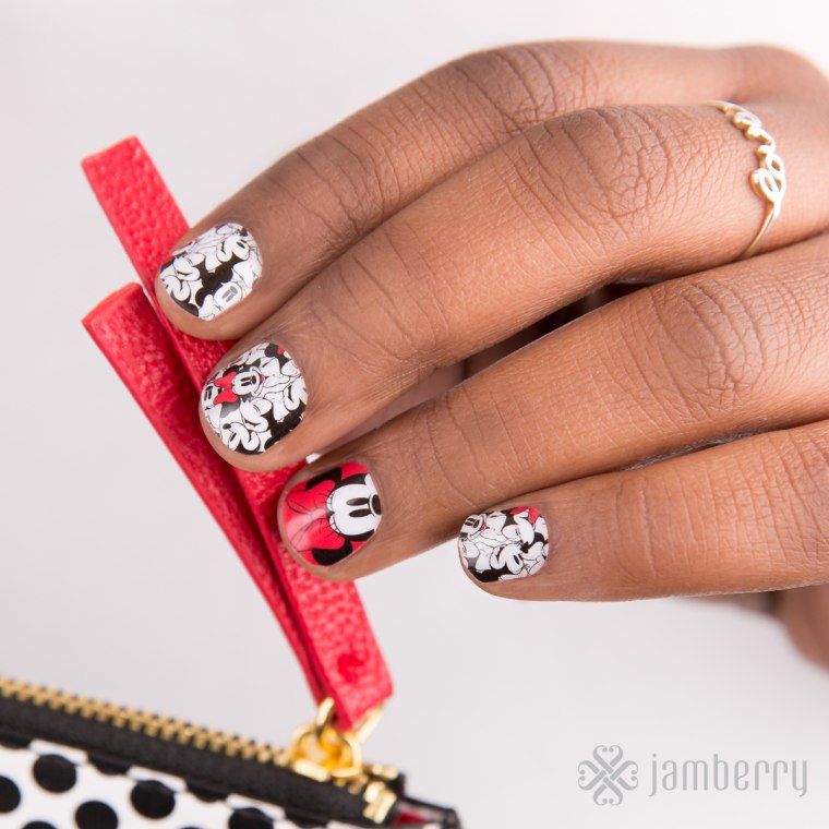 Jamberry Nails Review | Mommy Connections