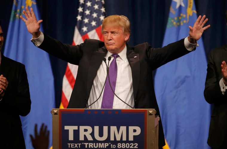 Image: Republican U.S. presidential candidate Donald Trump addresses supporters