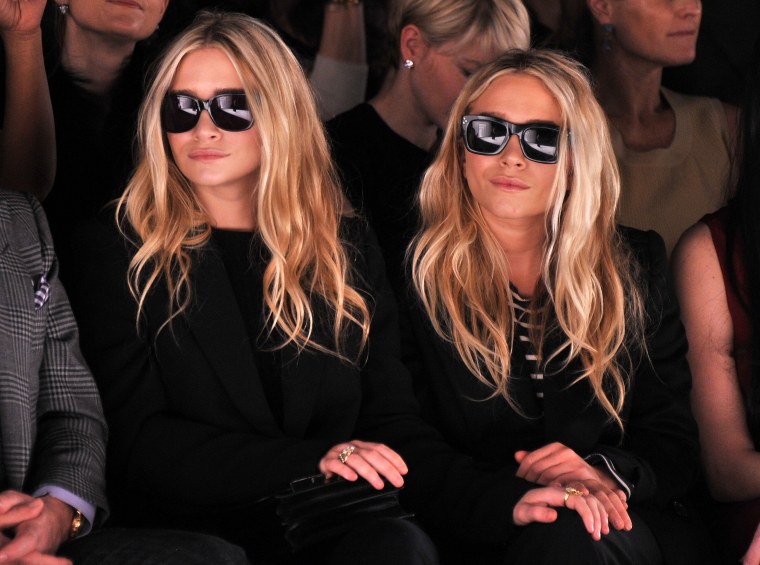 Olsen Twins in trendy sunglasses