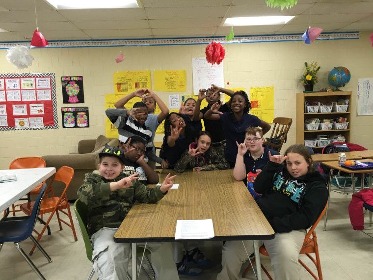 Rhemy Elsey's classmates started a sign language club