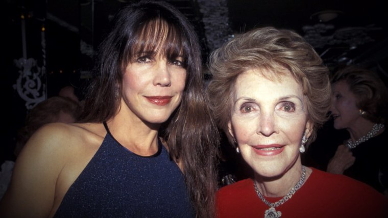 Patti Davis with Nancy Reagan.