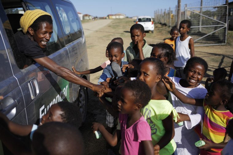 Image: Humanitarian Clowns Without Boarders in King Williams Town