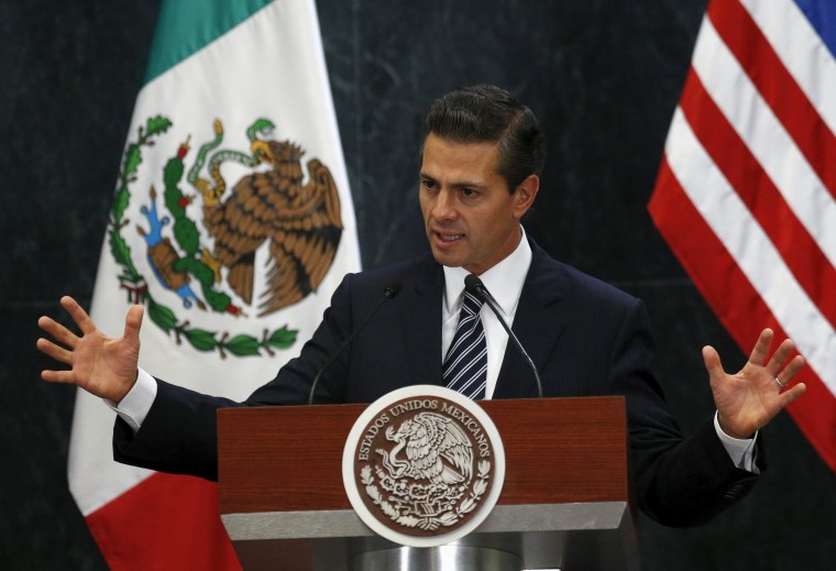 Image: Mexican President Enrique Pena Nieto delivers a speech next to the U.S. Vice President Joe Biden ,at Los Pinos presidential residence in Mexico City