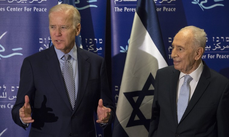 Image: US Vice President Biden meets Shimon Peres in Jaffa