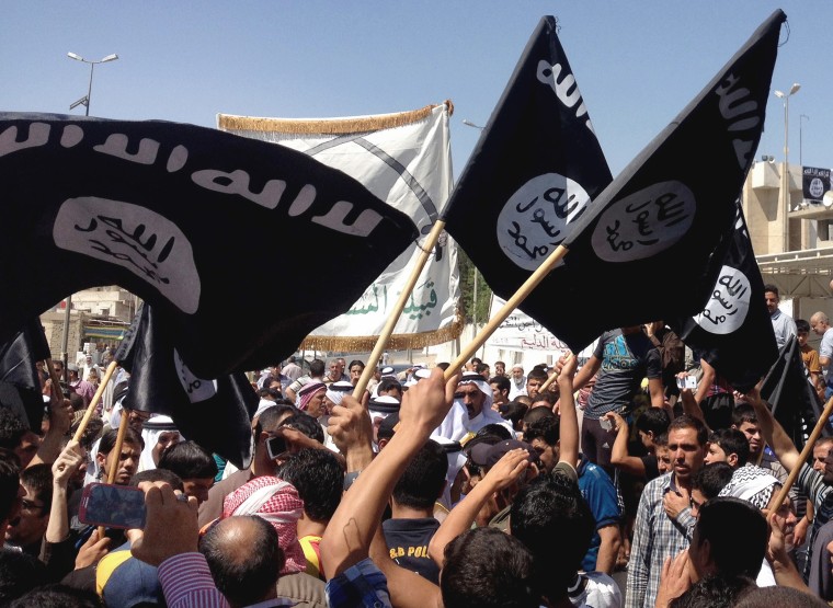 Image: ISIS flag, ISIS recruits