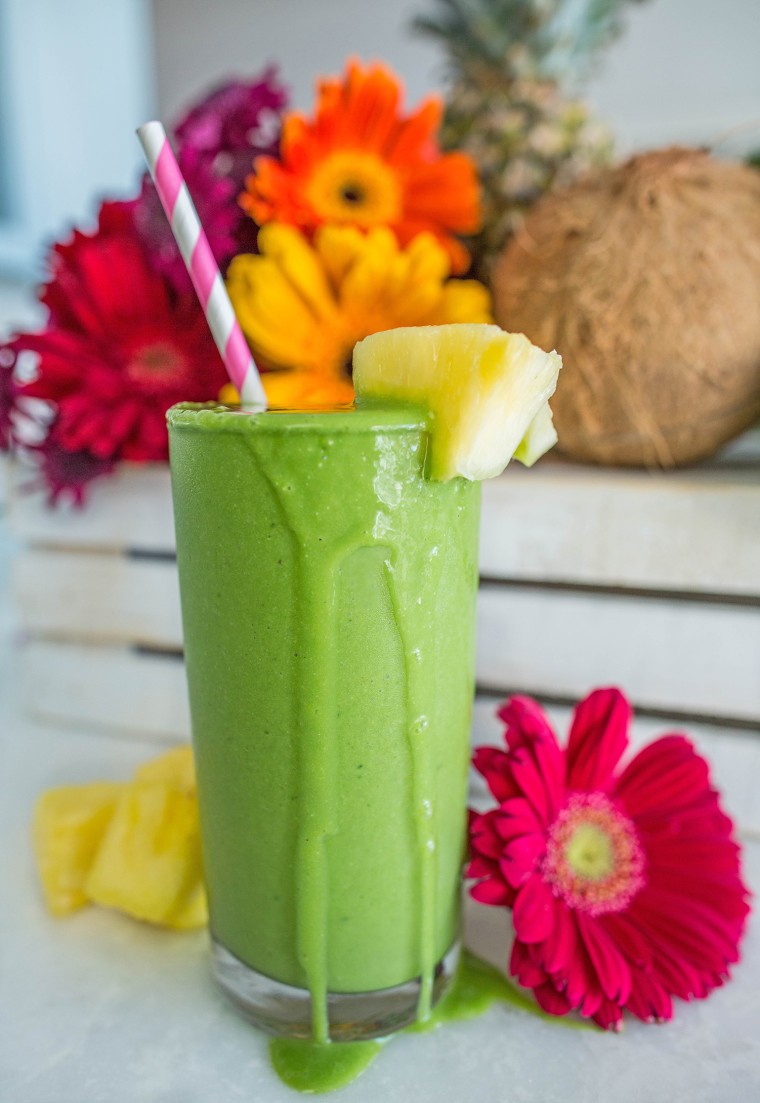 Keep your fitness goals on track this St. Patrick's day with a fresh kale smoothie