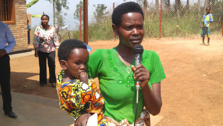 Oliva speaks to hundreds of her community members about throwing away the stigma of HIV and supporting the health of their families through healthy eating.