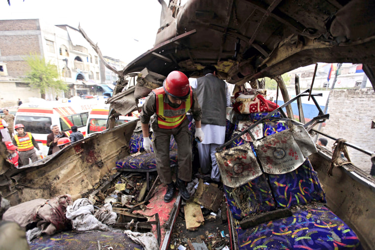 Image: Bomb blast killed 15 people in Peshawar