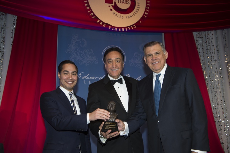 Current Housing and Urban Development (HUD) Secretary Julián Castro, at left, with former HUD Secretaries Henry Cisneros, at center, and Mel Martinez, at right, at the NALEO gala in Washington, D.C. on March 15, 2016.