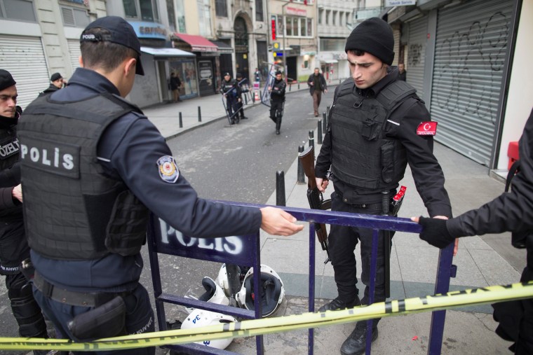 Image: Suicide bomb attack at Istiklal Street in Istanbul