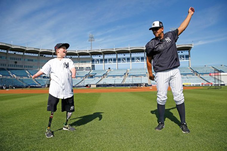 Landis Sims played with the Yankees