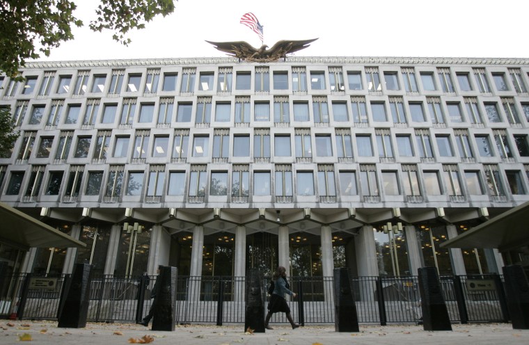 The United States Embassy in Grosvenor Square in central London, Thursday, Oct. 2, 2008.