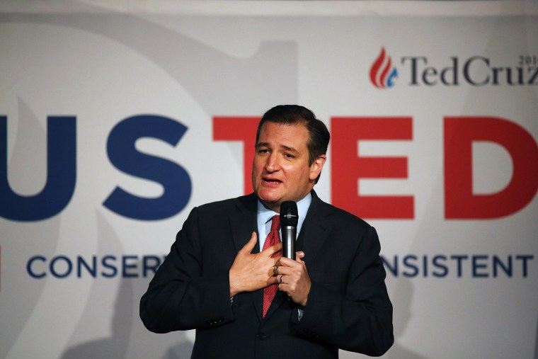 Image: Republican presidential candidate Ted Cruz speaks during an appearance in New York