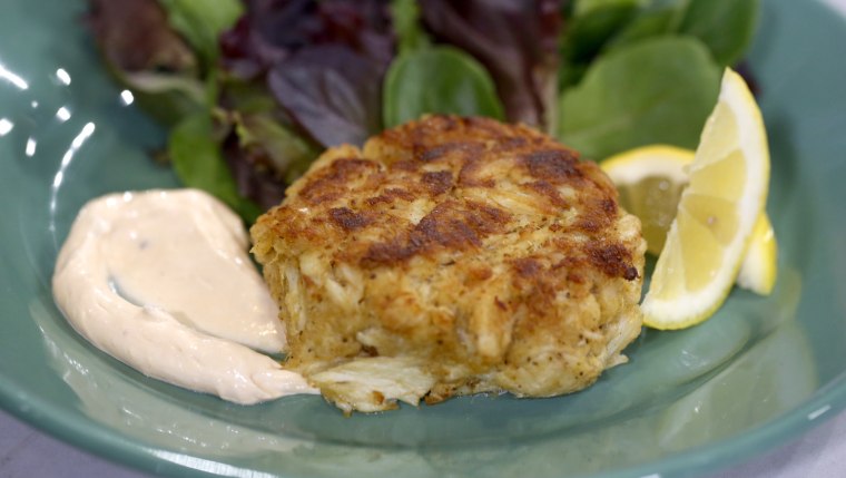 Billy Dec makes a classic crab cake with just 7 ingredients