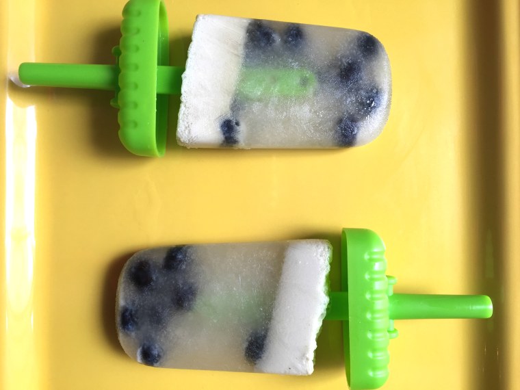 Superfood popsicles: blueberry, chamomile and mint yogurt ice pops