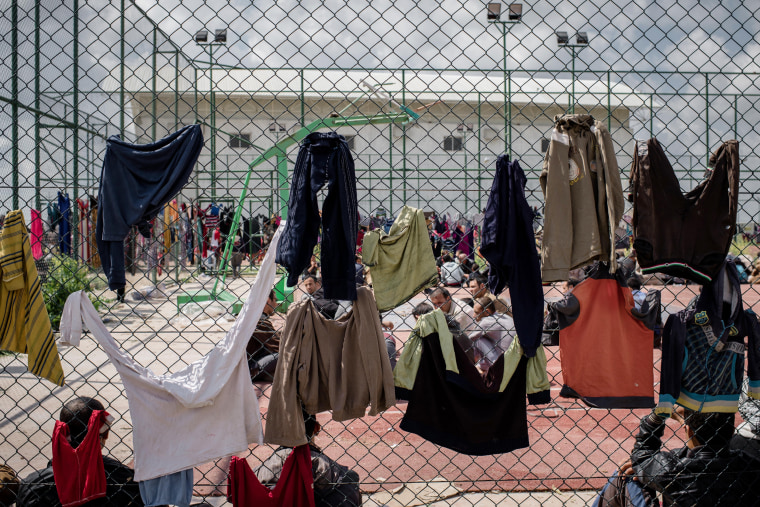 Image: Iraqis fleeing ISIS