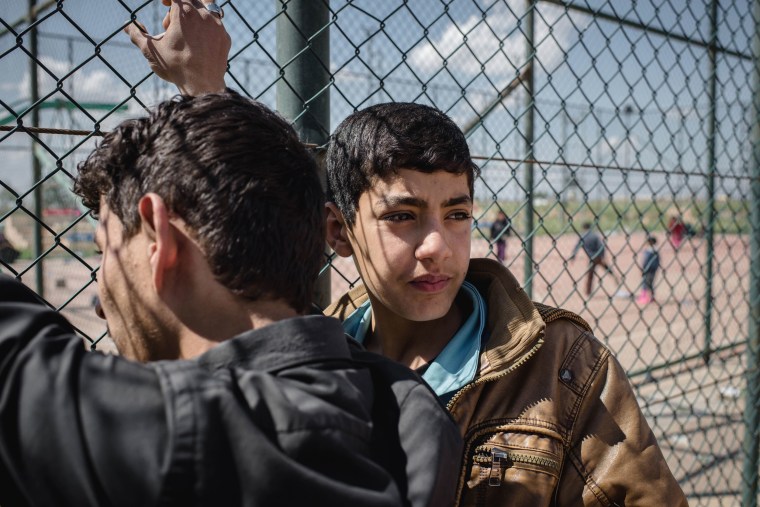 Image: Iraqis fleeing ISIS