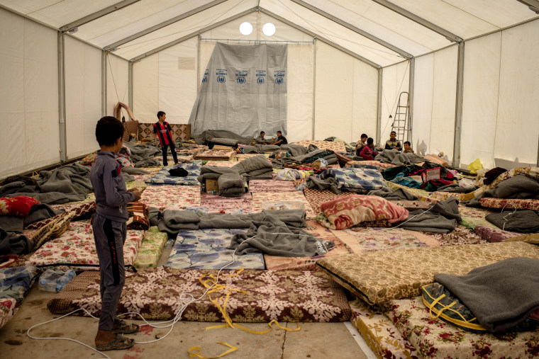 Image: Iraqis fleeing ISIS